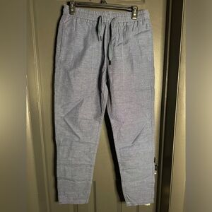 Urban Revivo pull on pant with slight pleat design and drawstring waist …​​